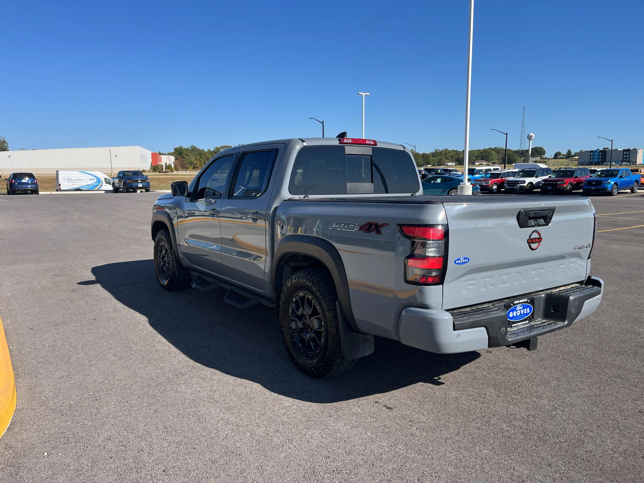 Used 2023 Boulder Gray Pearl Nissan PRO-4X image 7