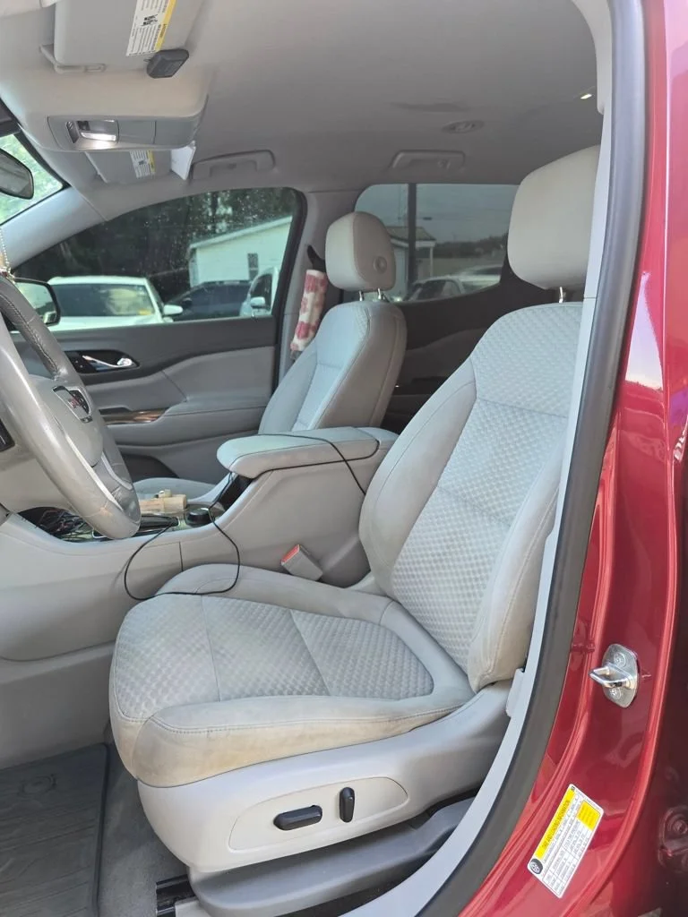 Used 2019 RED QUARTZ TINTCOAT GMC SLE image 3