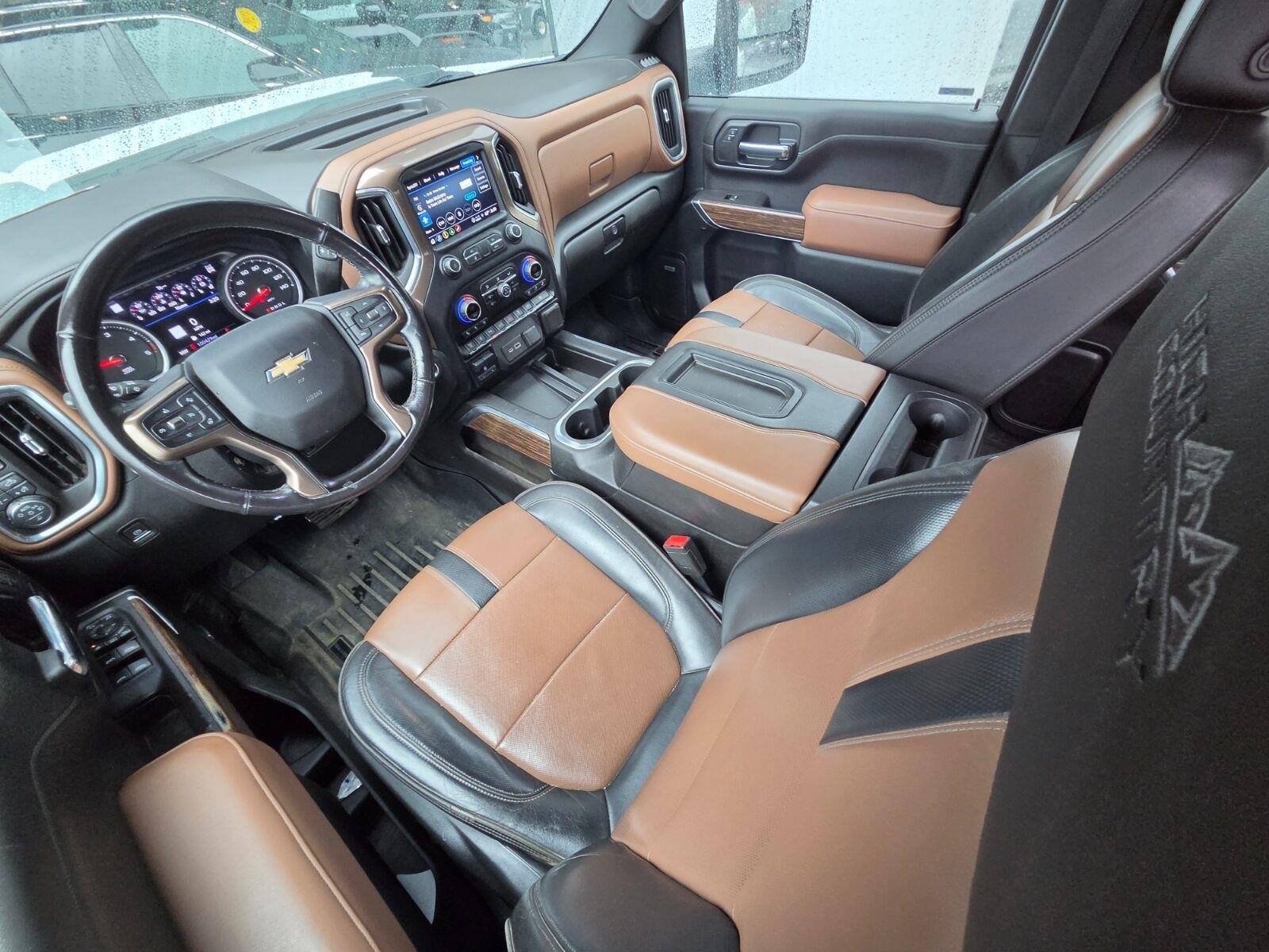 Used 2021 SUMMIT WHITE Chevrolet High Country image 12
