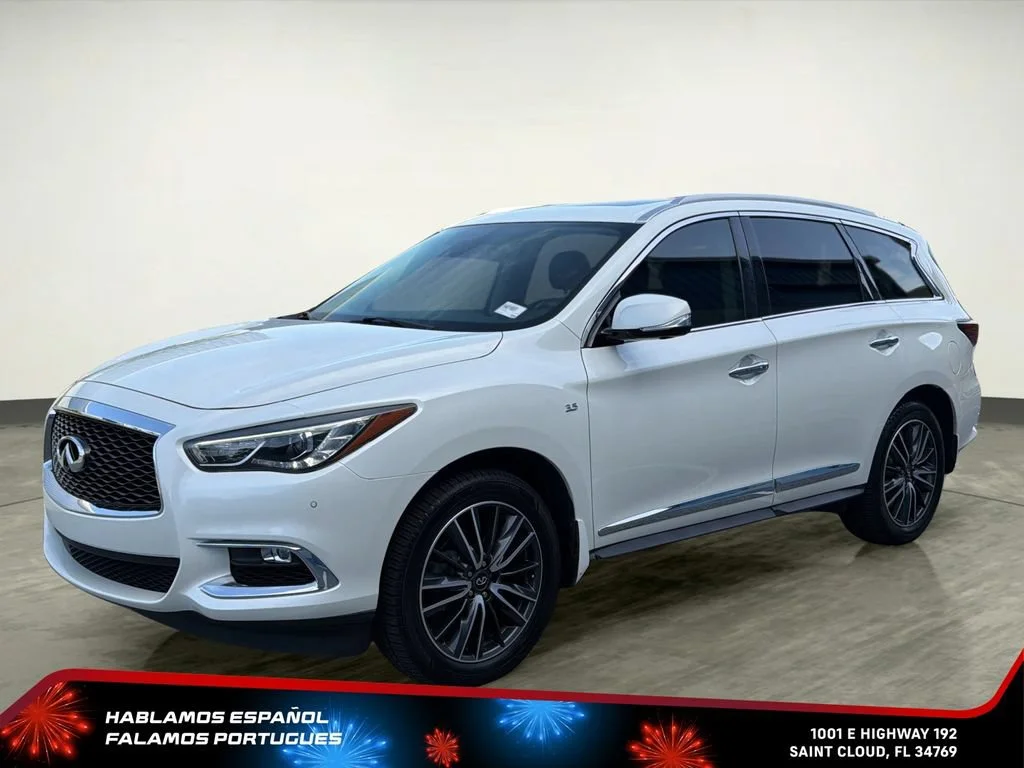 Used 2020 White INFINITI LUXE image 2