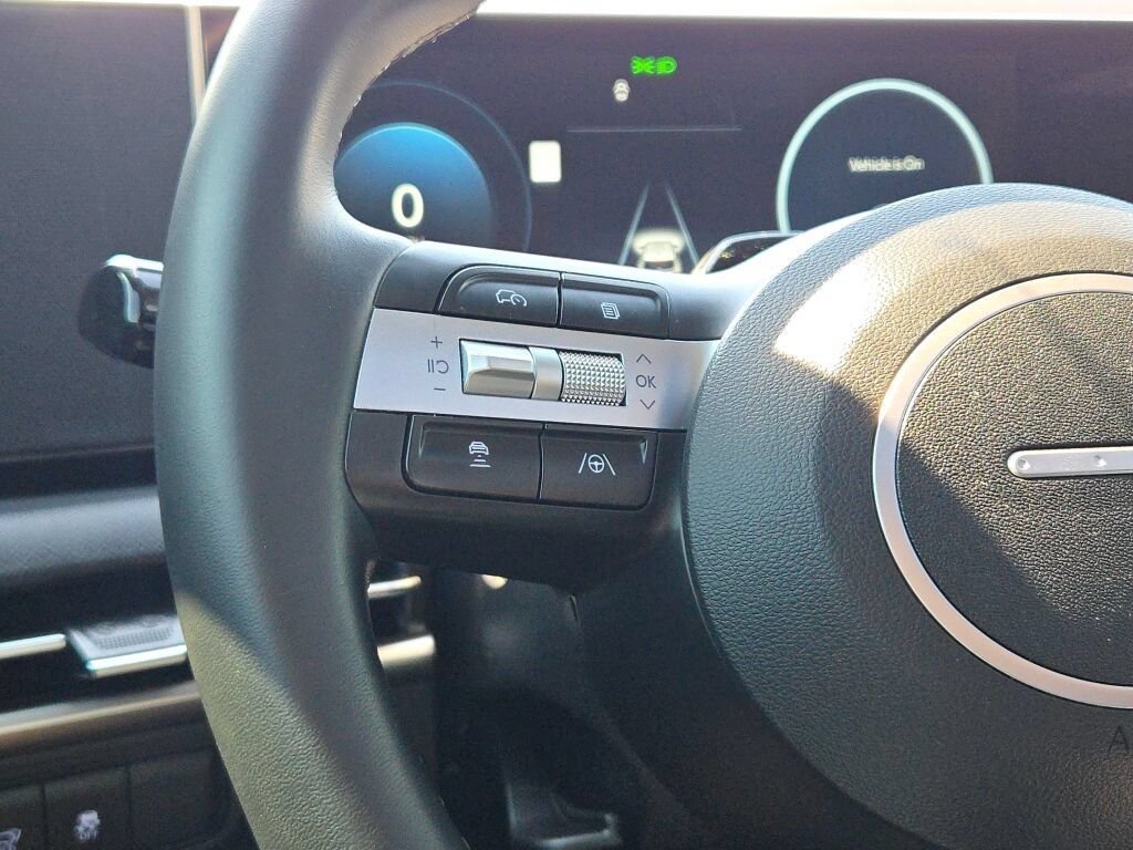 Certified Used 2025 Red Hyundai SEL Convenience image 31