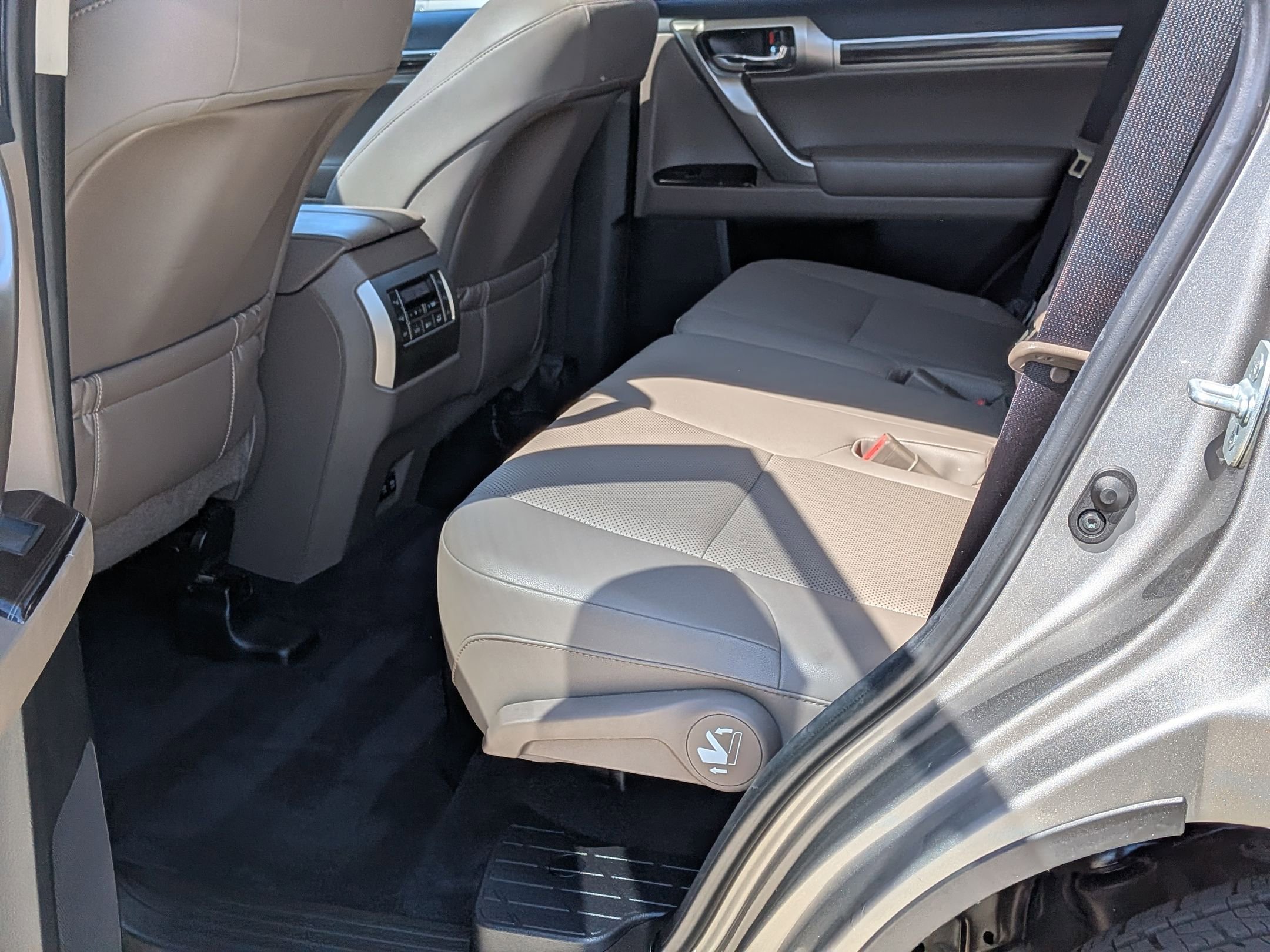 2021 Lexus GX Base - Photo 23