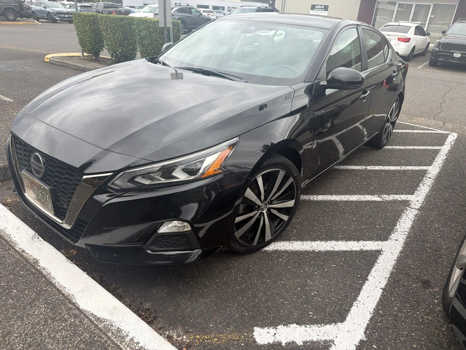 Used 2020 Super Black Nissan 2.5 SR image 1