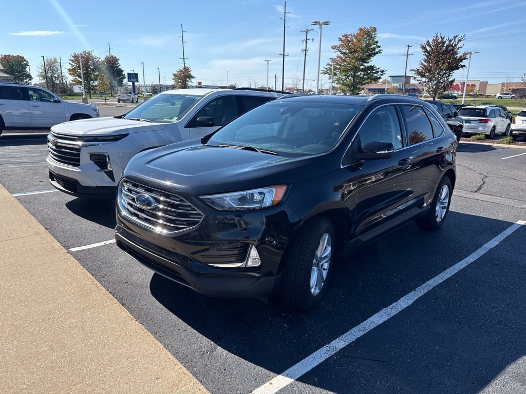 Used 2019  Ford SEL image 3