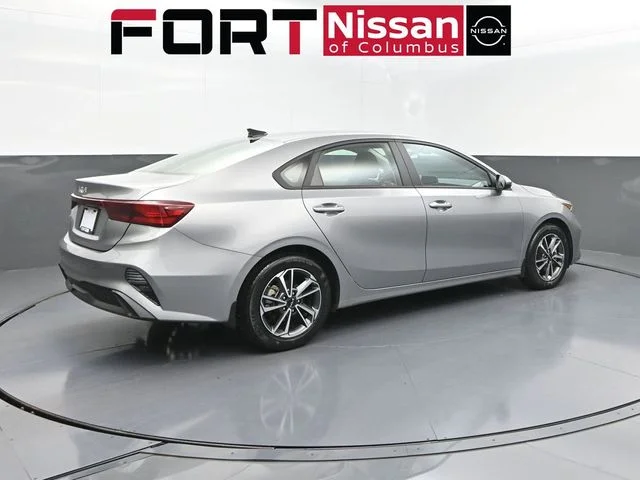 Used 2024 Gray Kia LXS image 7
