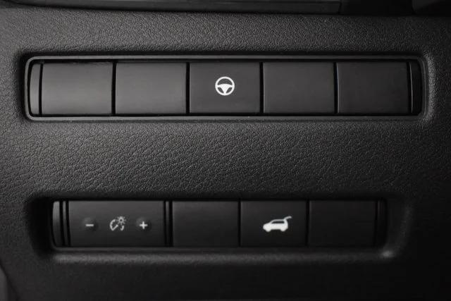 Used 2021 Gray Nissan SV image 32