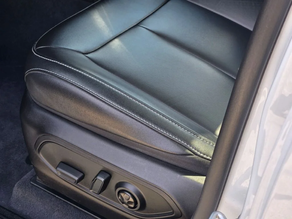 Certified Used 2023 White/off-white Jeep Limited image 24