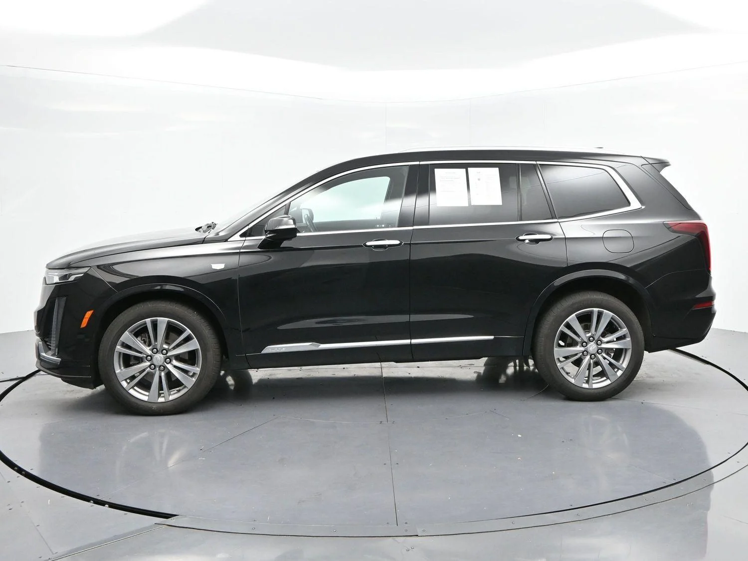 Used 2024 Stellar Black Metallic Cadillac Premium Luxury image 4