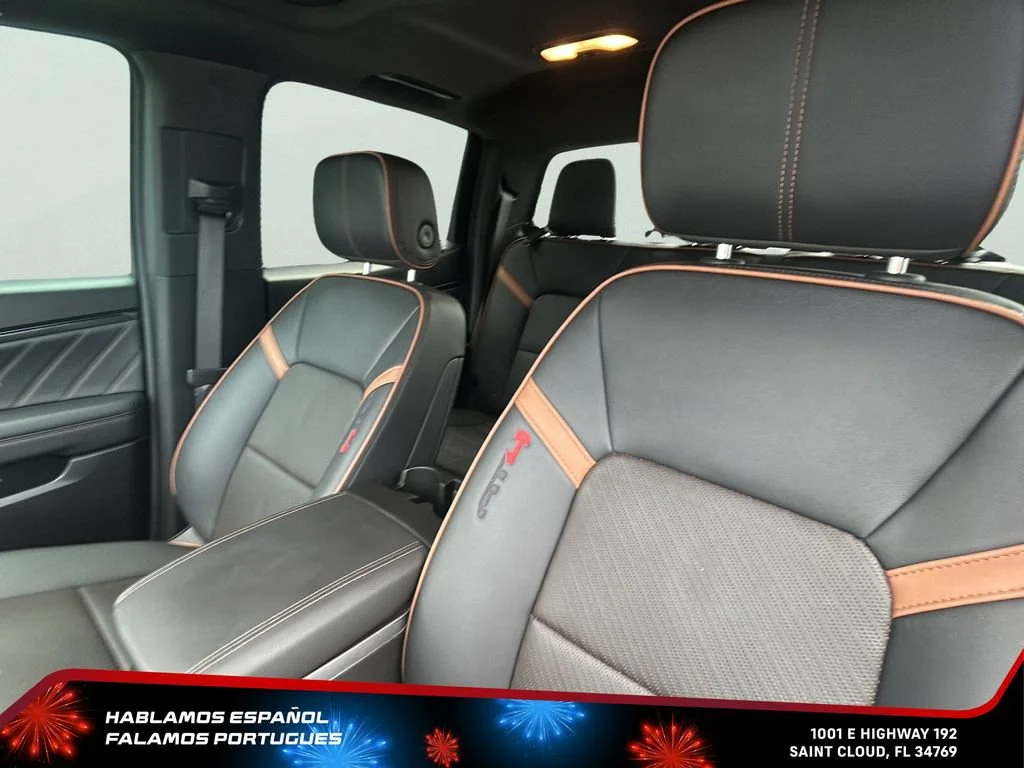 Used 2025 Onyx Black GMC AT4 image 21