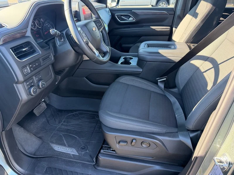 Used 2023 SILVER SAGE METALLIC Chevrolet LS image 17
