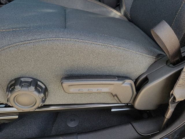 2026 Jeep Wrangler 4-Door Willys - Photo 13