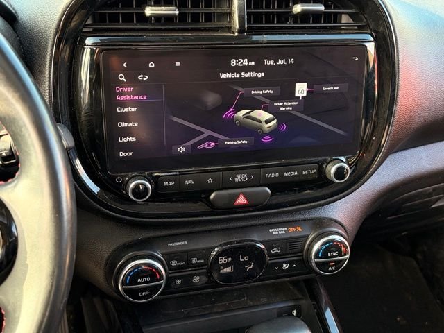 Used 2024 Snow White Pearl Kia GT-Line image 15