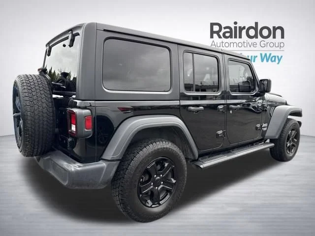 Used 2018 Black Clearcoat Jeep Sport S image 7