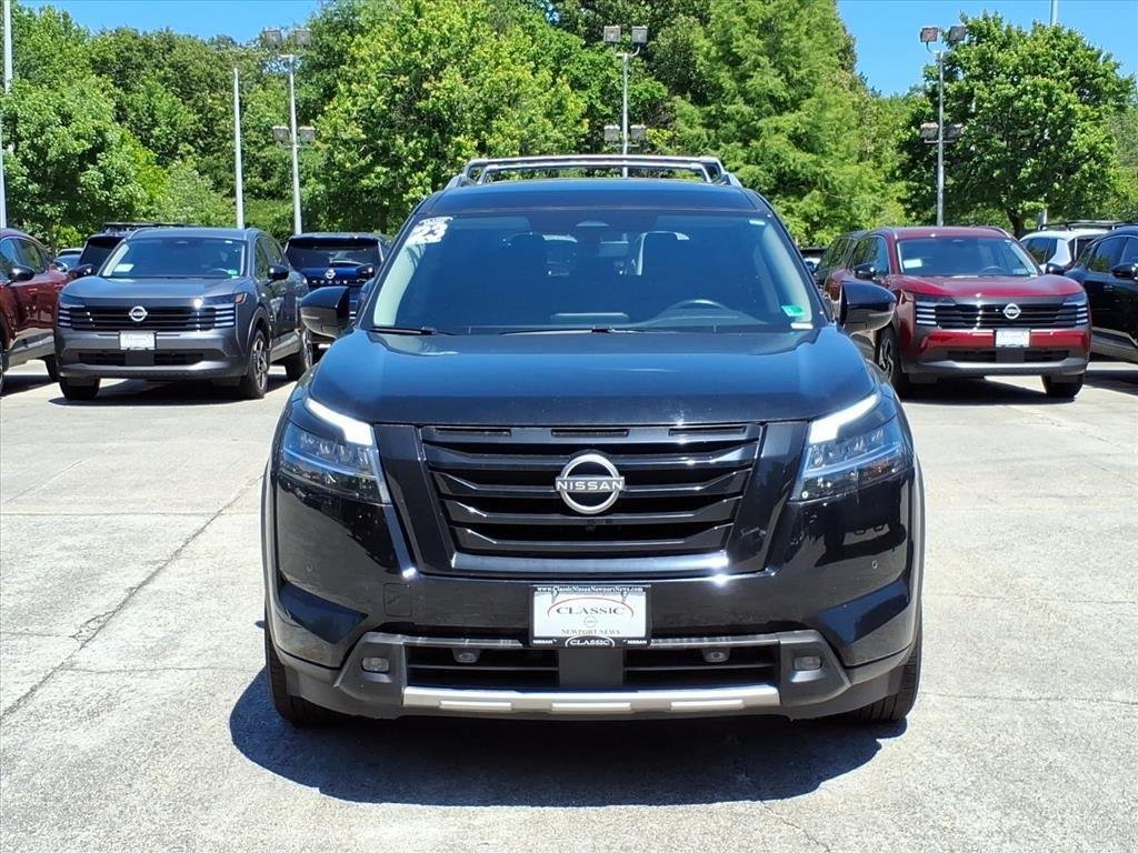 Used 2023 Super Black Nissan SL image 2