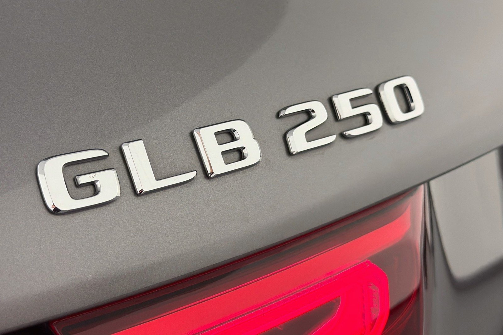Used 2022 Mountain Grey Metallic Mercedes-Benz 250 image 9