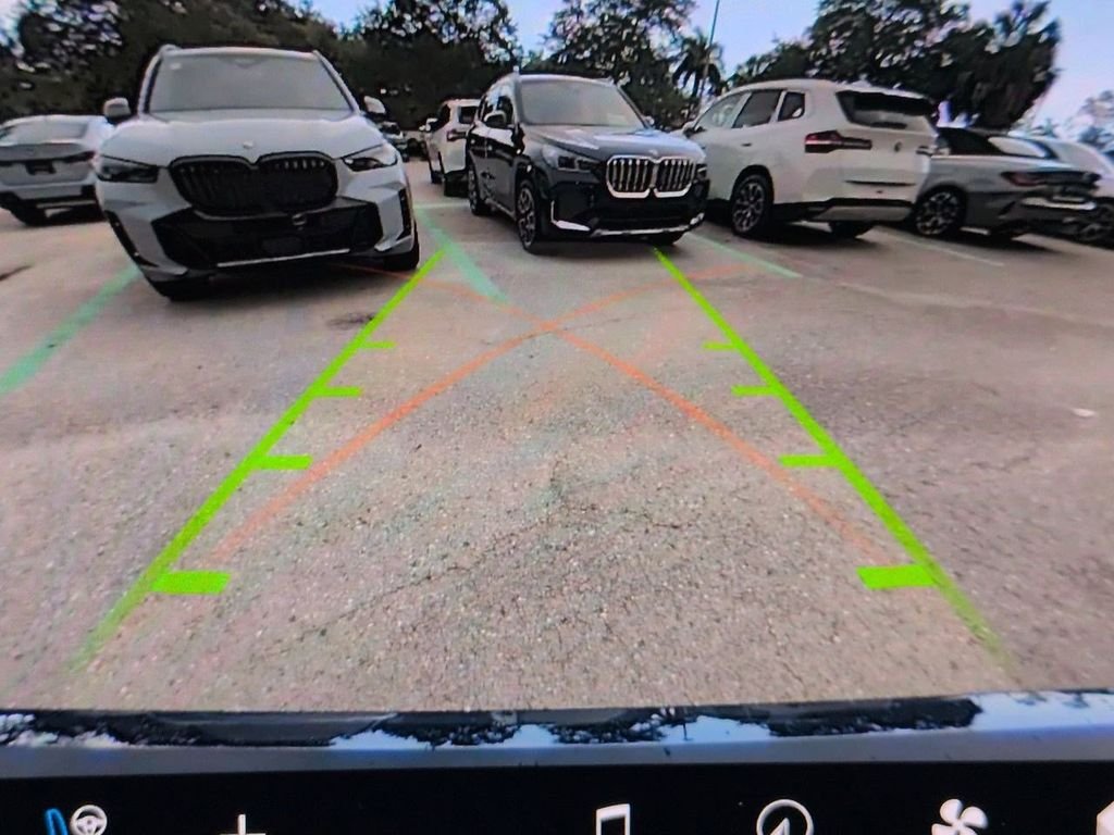 New 2026 Tanzanite Blue II Metallic BMW xDrive60 image 20