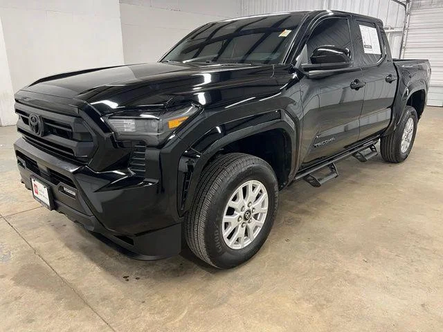 Used 2025 BLACK Toyota  image 3