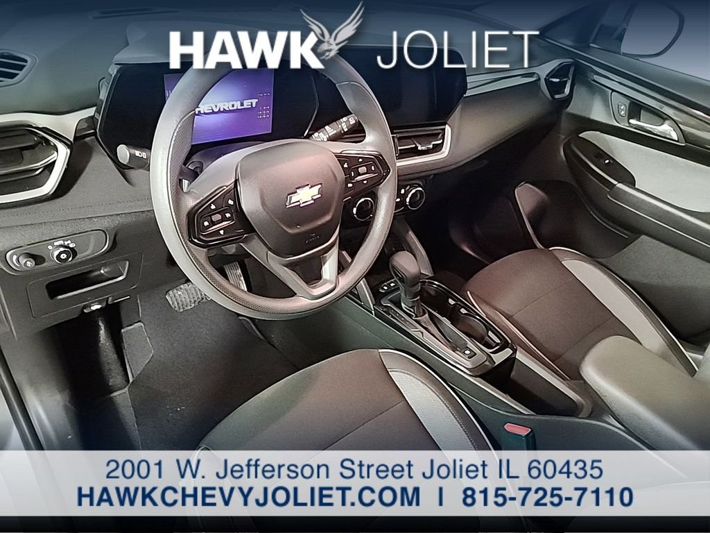 Used 2025 Gray Chevrolet LT image 11