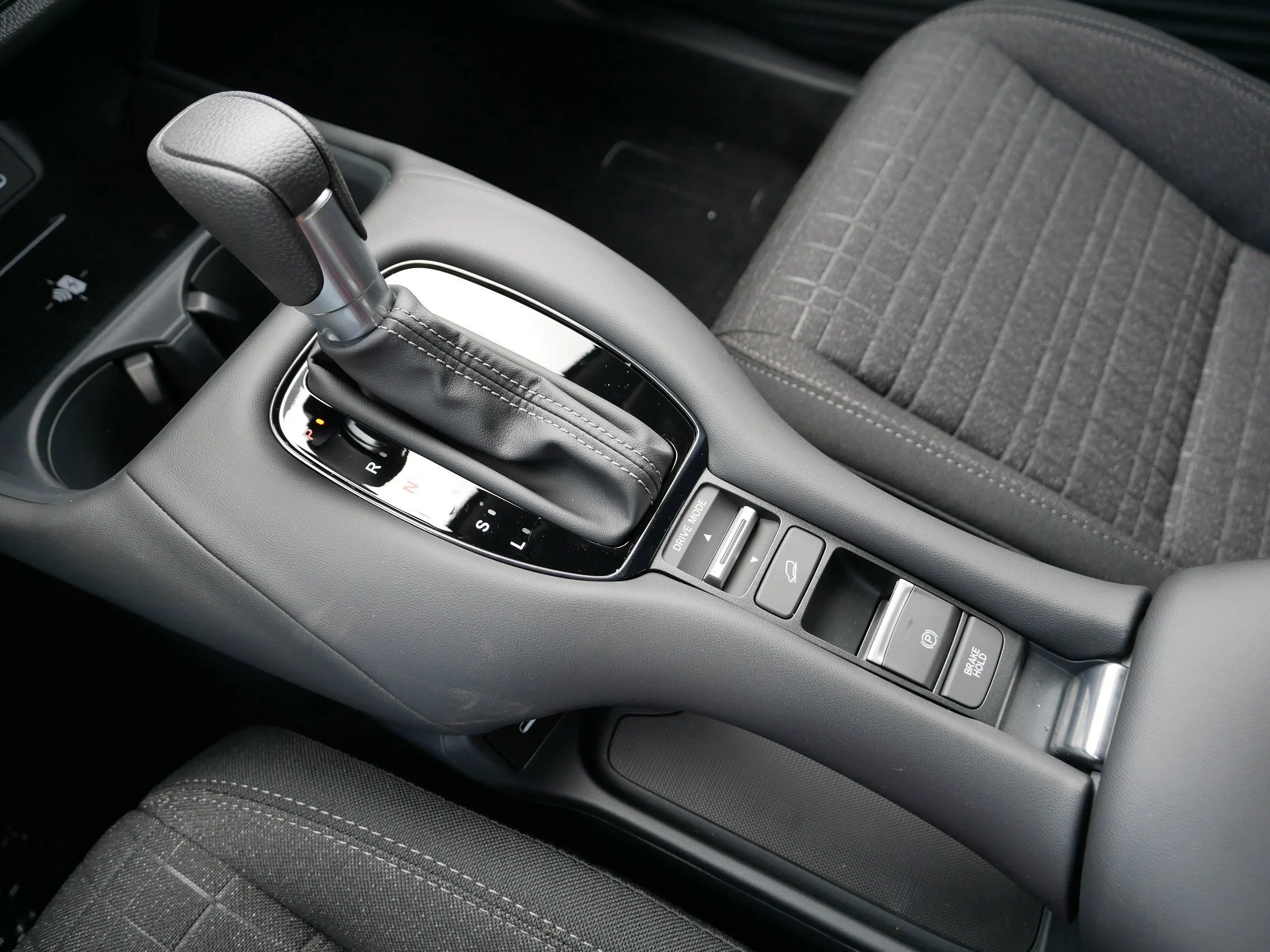 2026 Honda HR-V LX - Photo 10