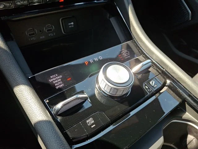 Used 2023 Diamond Black Jeep Summit image 15