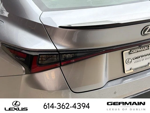 2025 Lexus IS 350 F SPORT - Photo 11