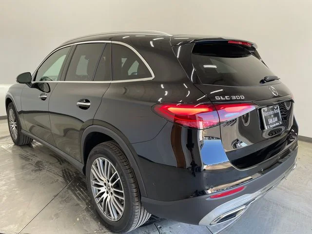 New 2027 Beige Mercedes-Benz GLC 300 image 9