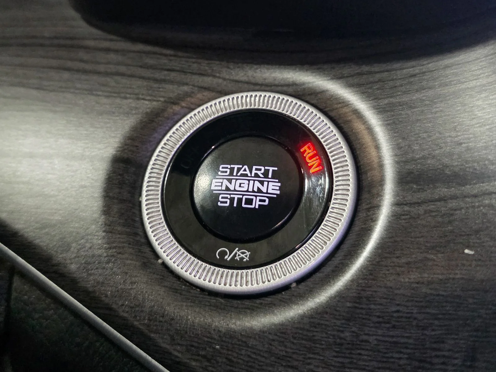 Used 2024 Gray Jeep Limited image 40