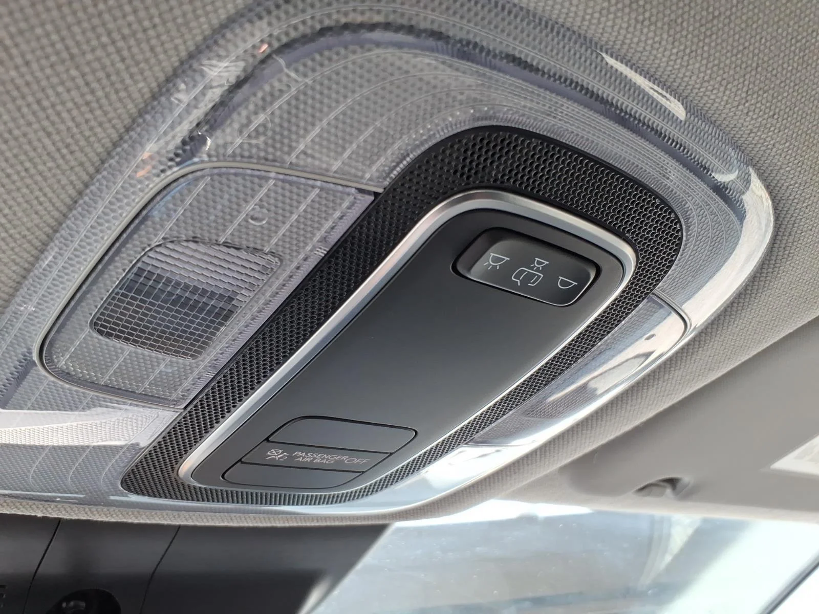 Certified Used 2025 Amazon Gray Hyundai SE image 22
