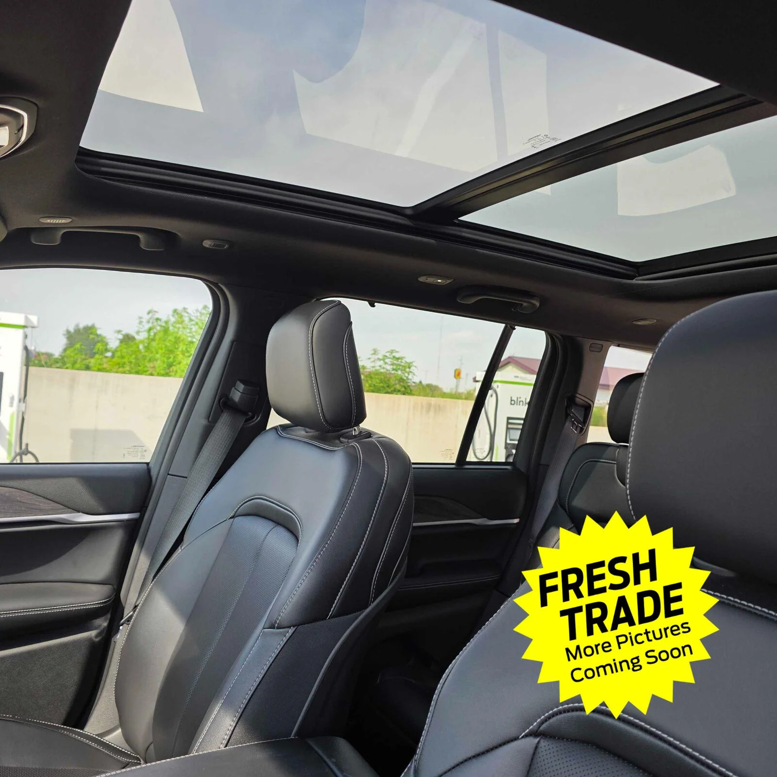 Used 2024 Velvet Red Pearlcoat Jeep Limited image 13