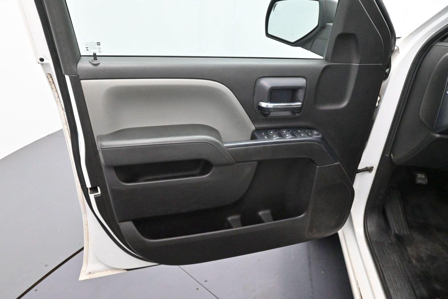 Used 2019 Summit White Chevrolet Work Truck image 9