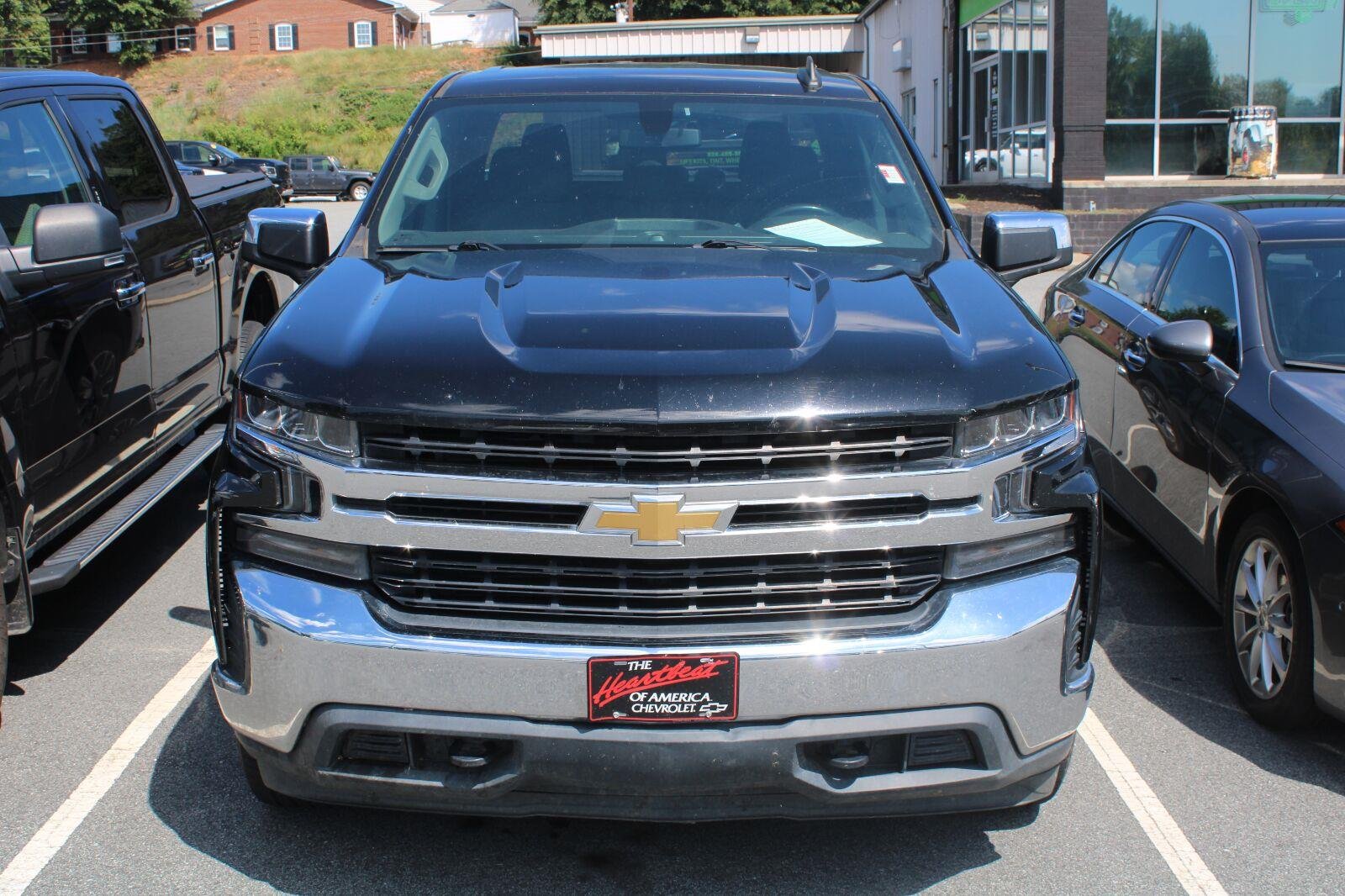 Used 2021 Black Chevrolet LT image 2