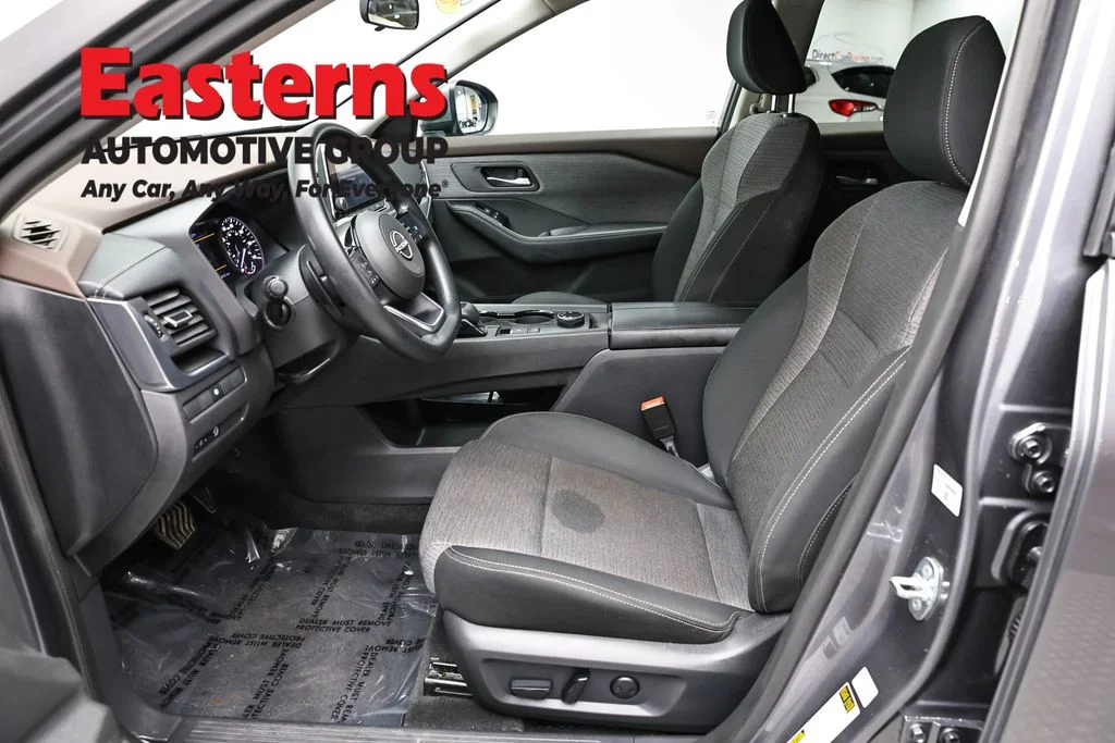 Used 2023 Gray Nissan SV image 13