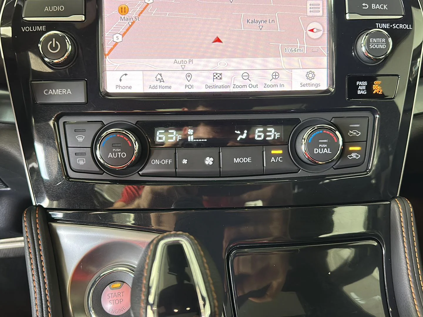 Used 2023 Pearl White Tricoat Nissan SR image 22
