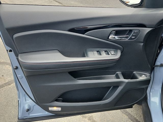 Certified Used 2023 Sonic Gray Pearl Honda AWD BLACK EDITION image 12