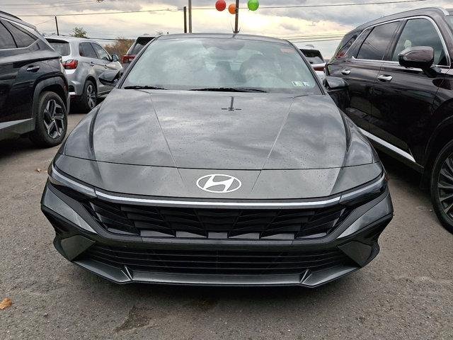 New 2025 Amazon Gray Hyundai SEL Sport image 2