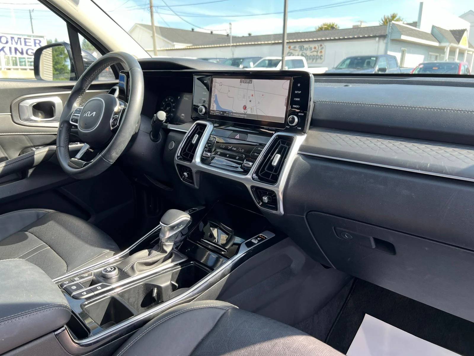 Used 2023 Wolf Gray Kia SX image 55