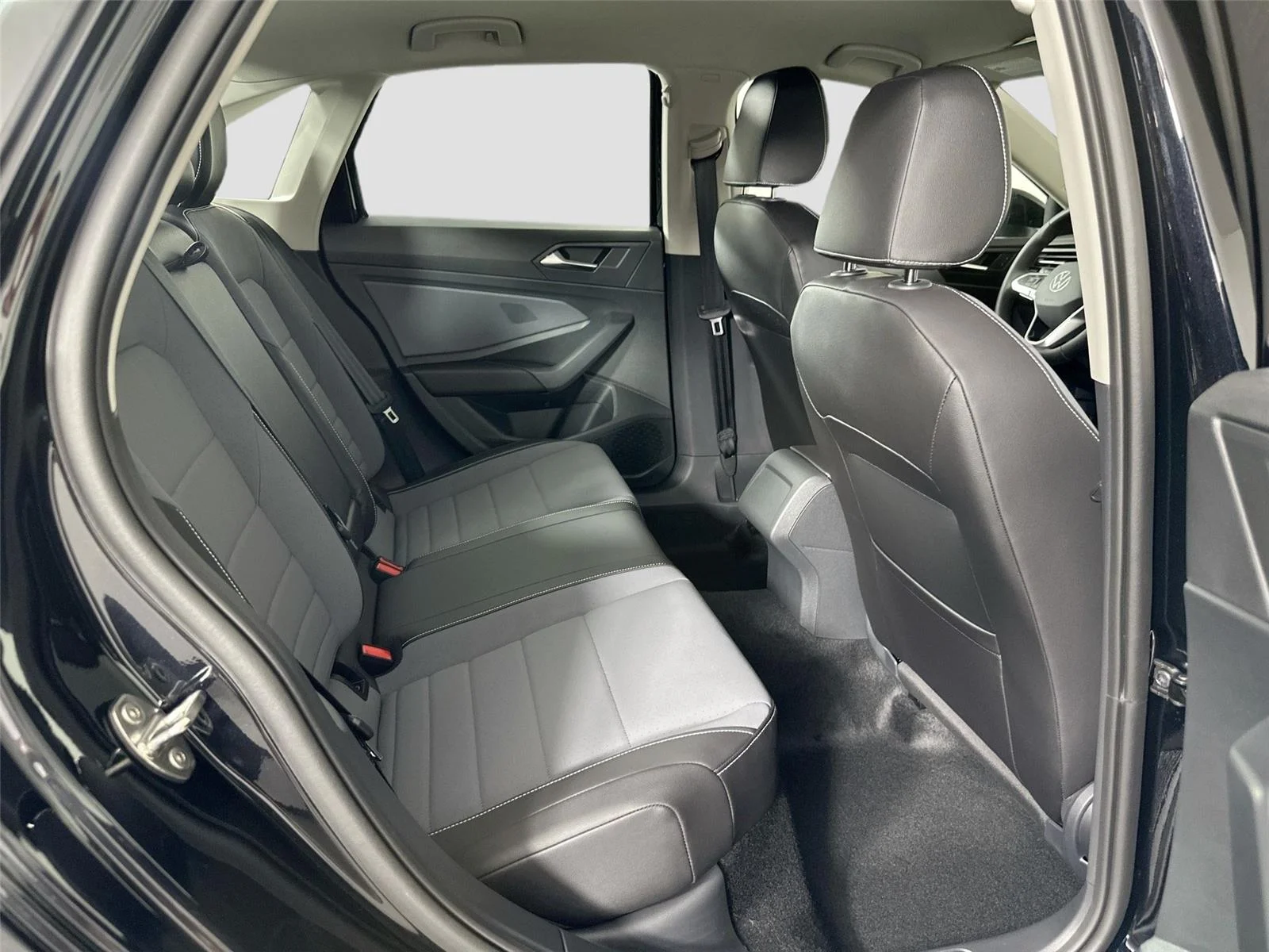 2025 Volkswagen Jetta SE - Photo 20