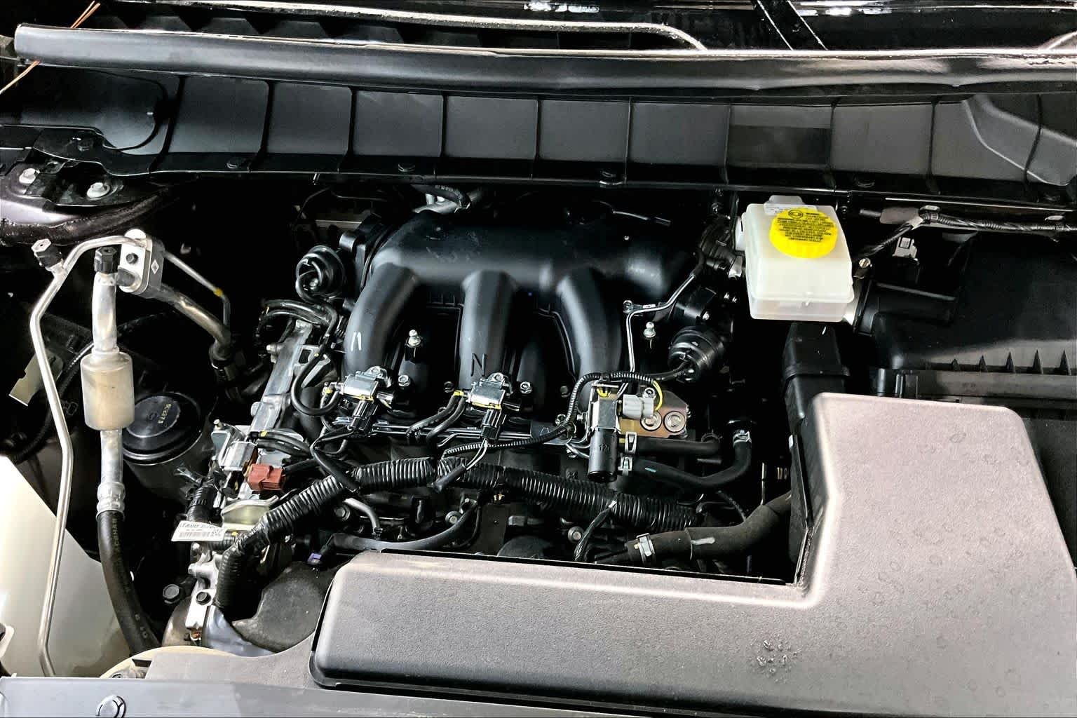 Used 2025 Scarlet Ember Tintcoat Nissan Platinum image 33