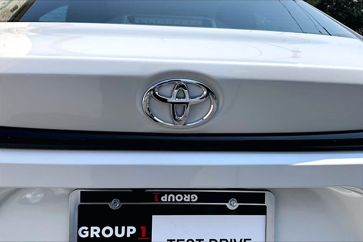 Certified Used 2026 Wind Chill Pearl Toyota LE image 31