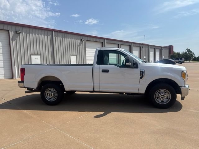 Used 2017 White Ford XL image 4