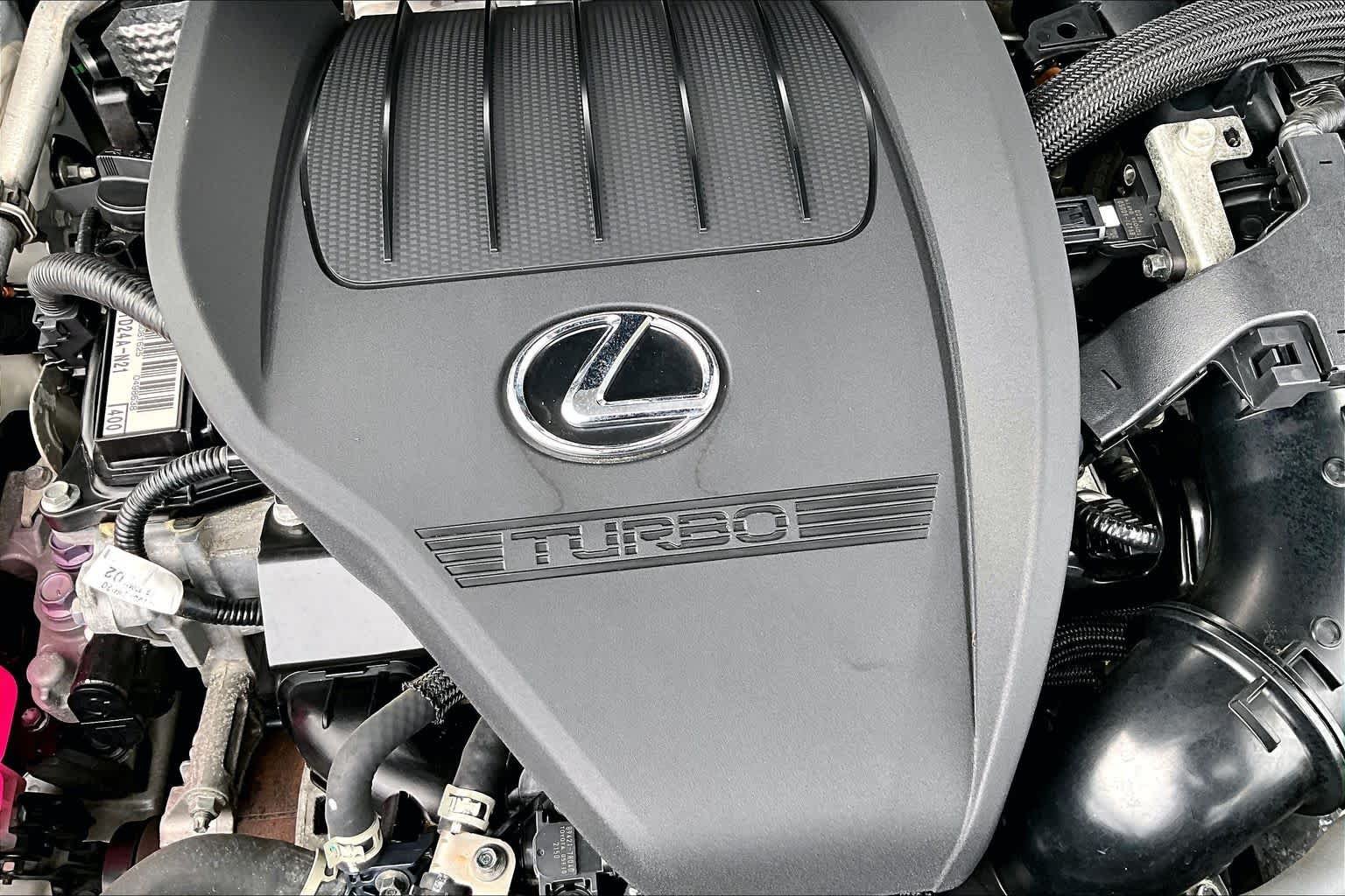 Used 2022 Eminent White Pearl Lexus Premium image 34