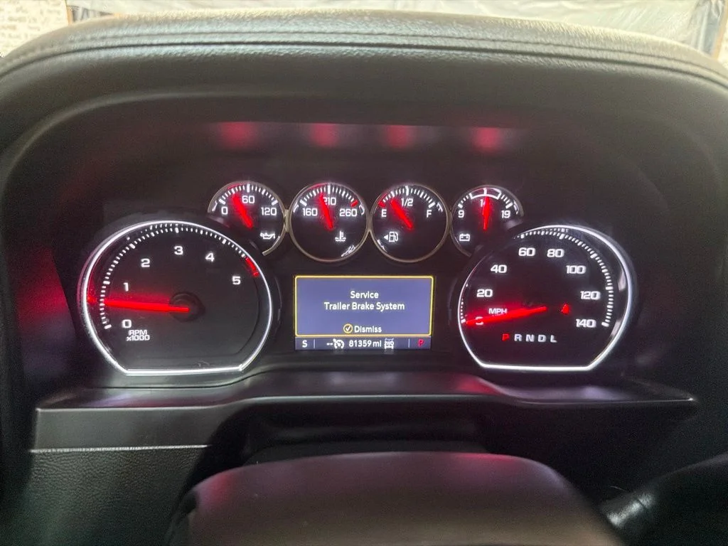 Used 2022 Summit White Chevrolet LTZ image 24