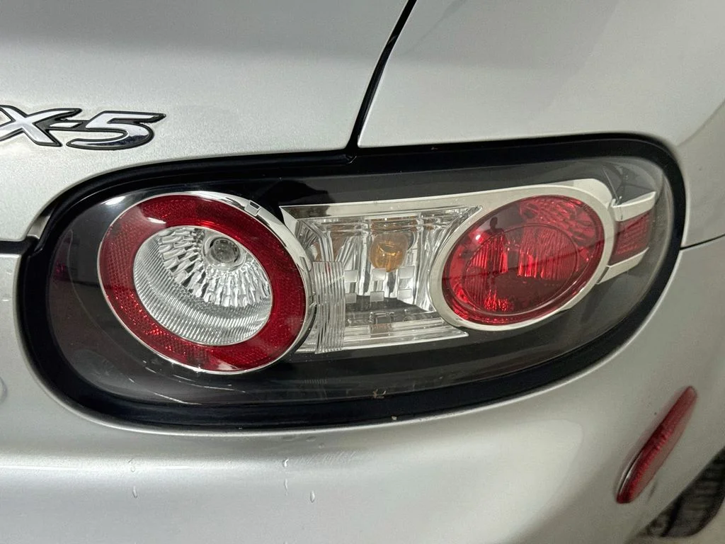 Used 2007 Silver Mazda Sport image 27