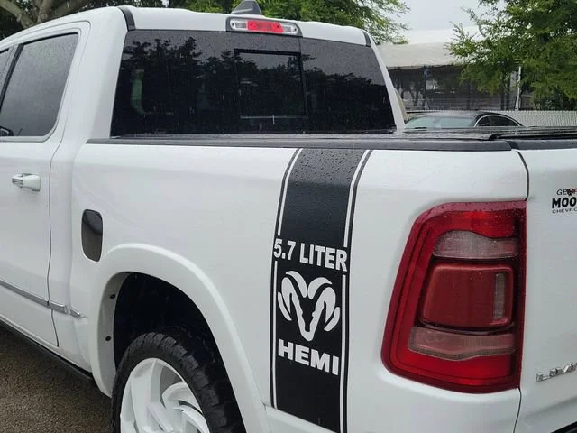 2022 RAM Ram 1500 Pickup Limited - Photo 9
