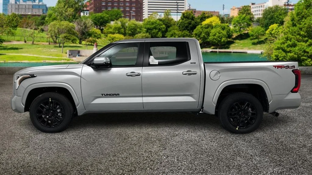 Used 2024 Silver Toyota SR5 image 8