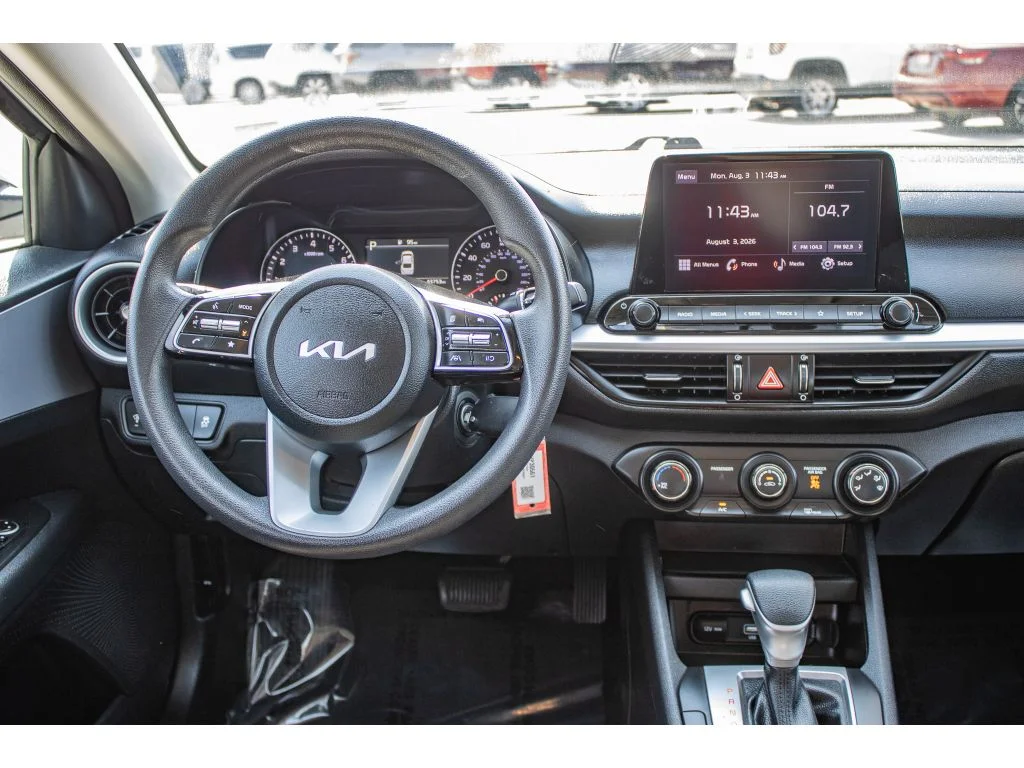 Used 2024 Snow White Pearl Kia LXS image 22