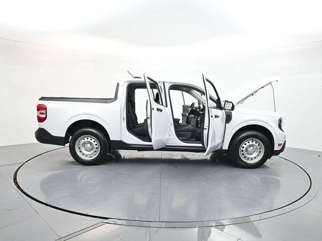 Used 2025 White Ford XL image 51
