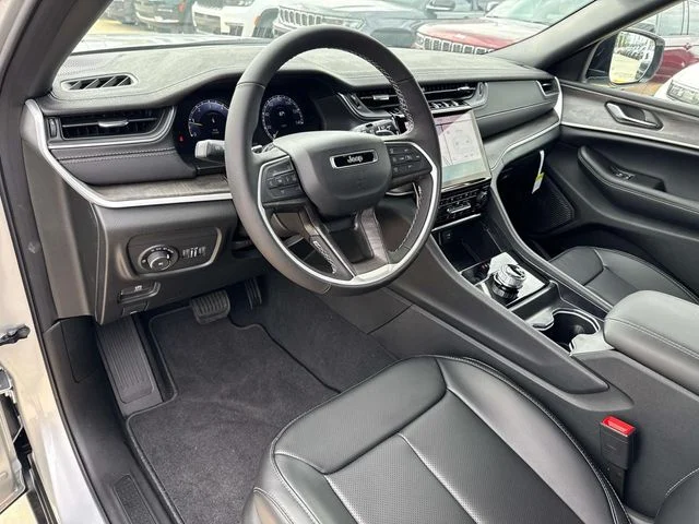 New 2025 Silver Jeep Limited image 14