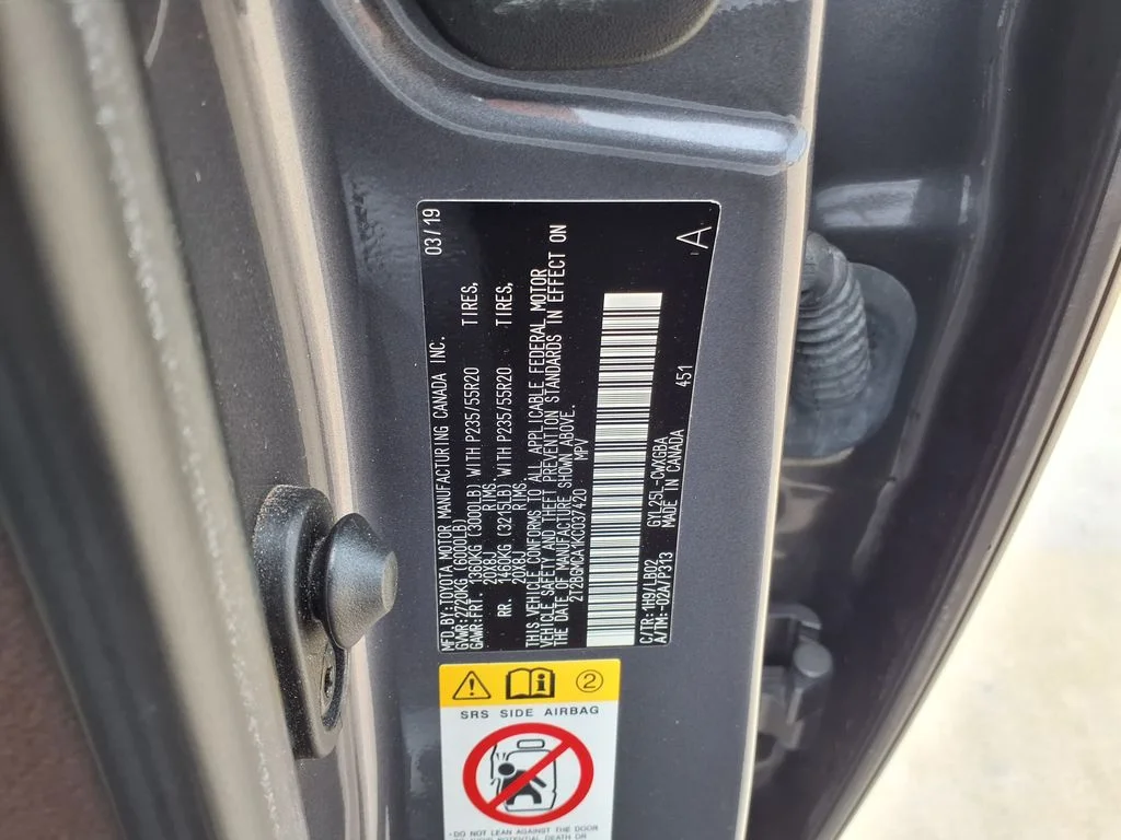 Used 2019 Gray Lexus 450h image 38