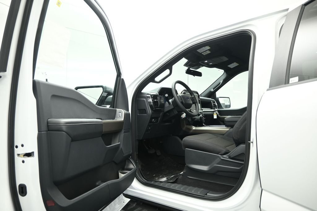 New 2026 Oxford White Ford STX image 6